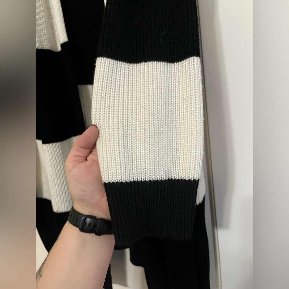 Foxblood Mrs. Lovett’s Cozy Oversized Sweater - Picture 5 of 11